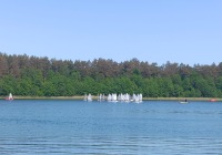 Malowniczy widok na jezioro Ostrowite z terenu Agroturystyki U Tomka
